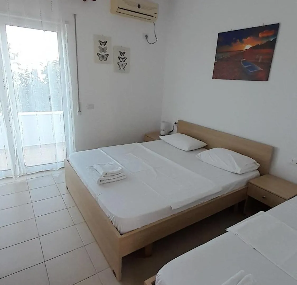 Hotel Elite 2 Kosta à Dhërmi Maison d'hôtes